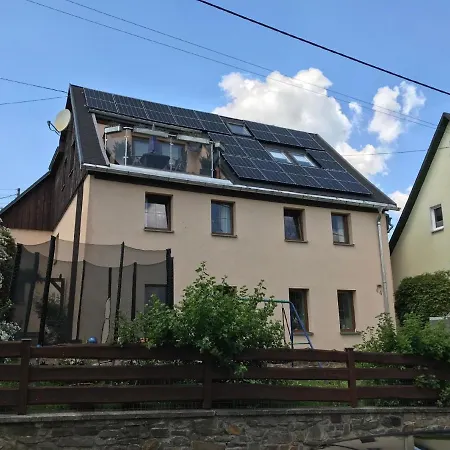 Ferienwohnung Auf Zwei Ebenen Mit Garten Und Parkplatz Appartement Schwarzenberg (Saxony)
