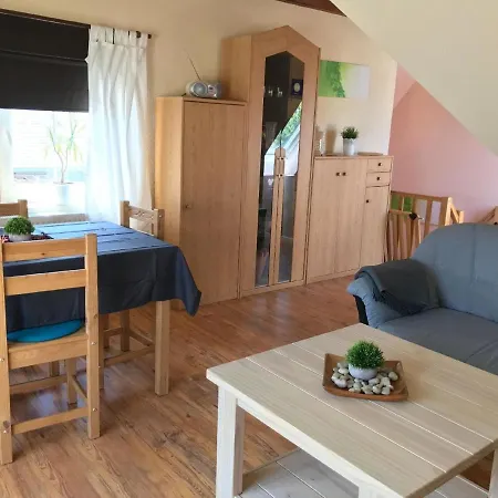 Ferienwohnung Auf Zwei Ebenen Mit Garten Und Parkplatz Appartement Schwarzenberg (Saxony)