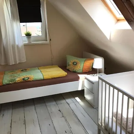 Appartement Ferienwohnung Auf Zwei Ebenen Mit Garten Und Parkplatz *